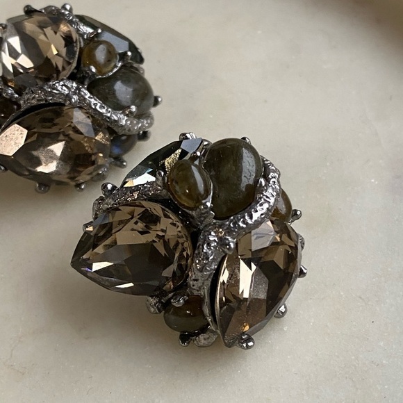 Alexis Bittar liver tone crystal clip on earrings - Picture 11 of 16